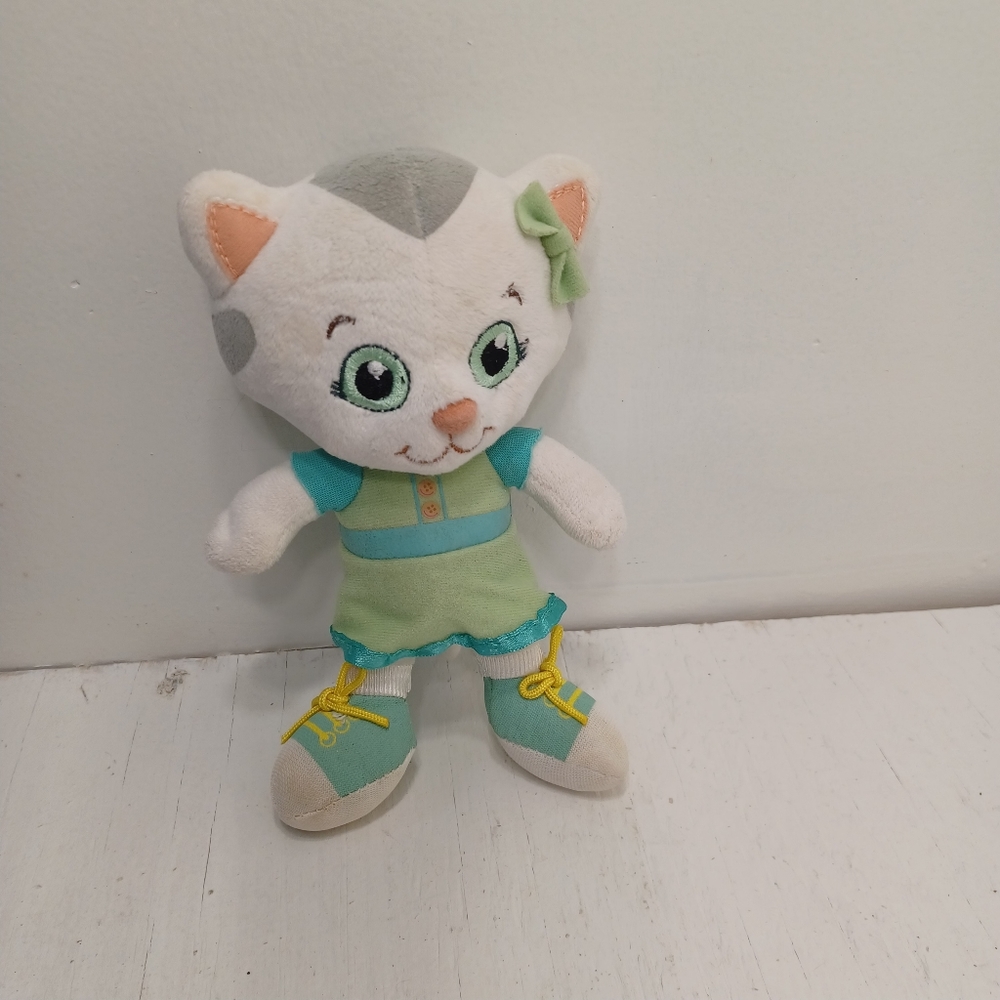 Plush Daniel Tiger's neighborhood Katerina Kitty cat. Plush